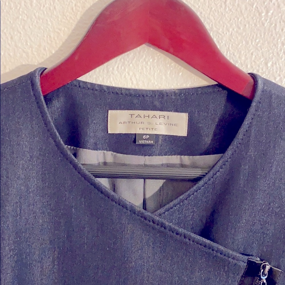 Blue Tahari Petite Blazer - Picture 2 of 4